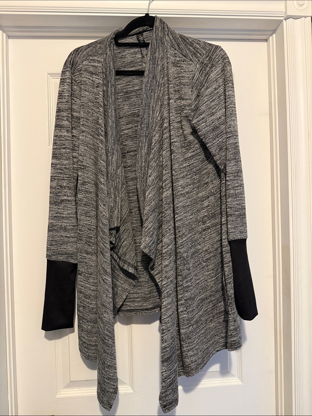 RBX athletic waterfall cardigan new size large.
New without tags